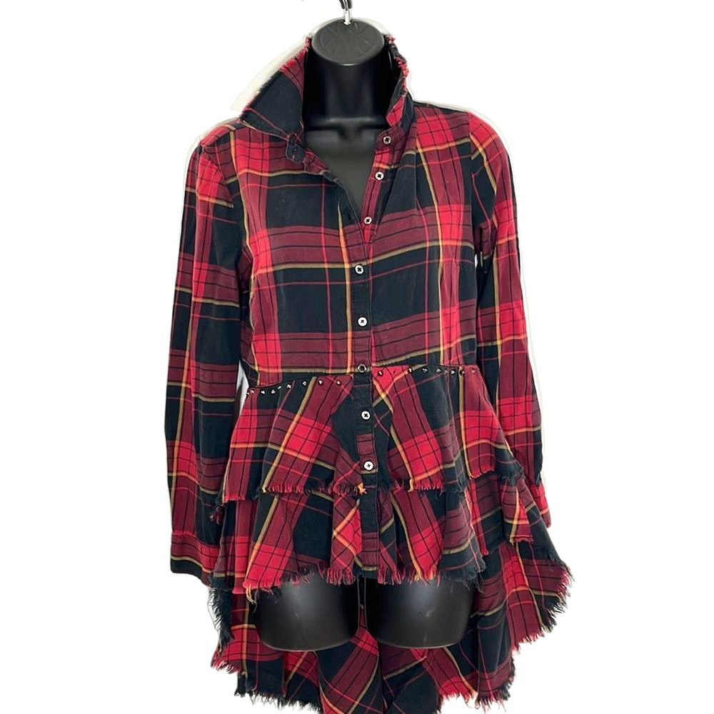 Belle Vere Red Black Plaid Tiered Tunic Top With Grommets Size Small